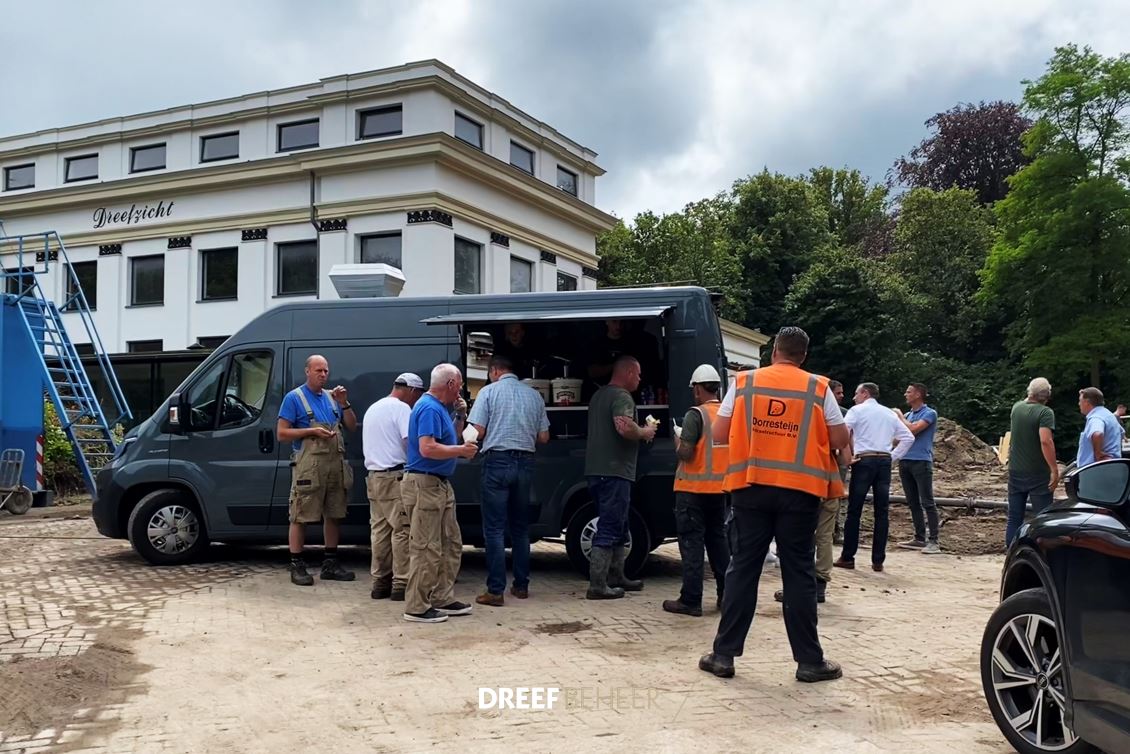 Smakelijke Lunch op de Bouwplaatsen